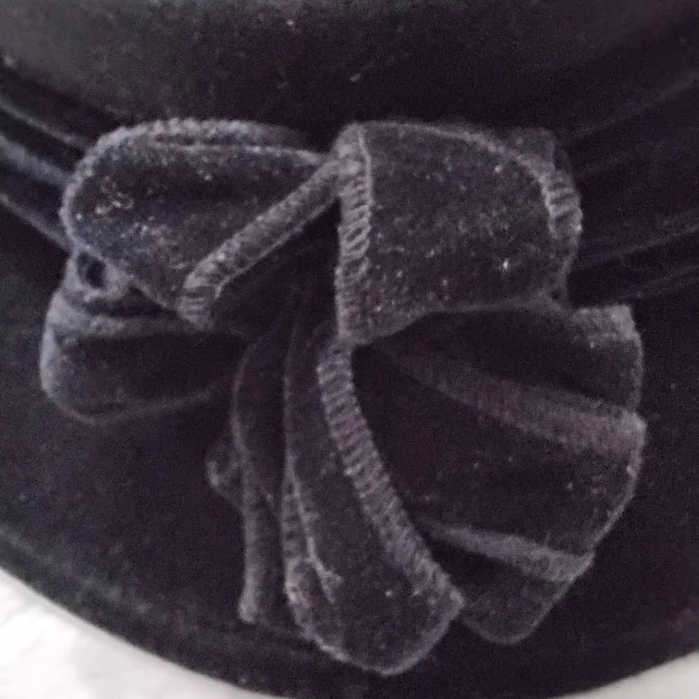 Vintage Arlin Black 100% Wool Women's Hat